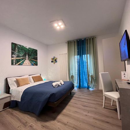 Verona Rooms 109 Экстерьер фото
