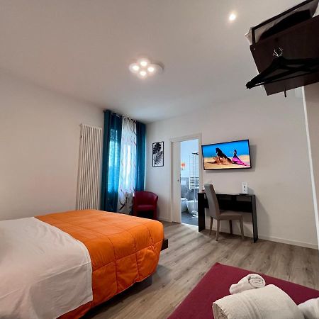 Verona Rooms 109 Экстерьер фото