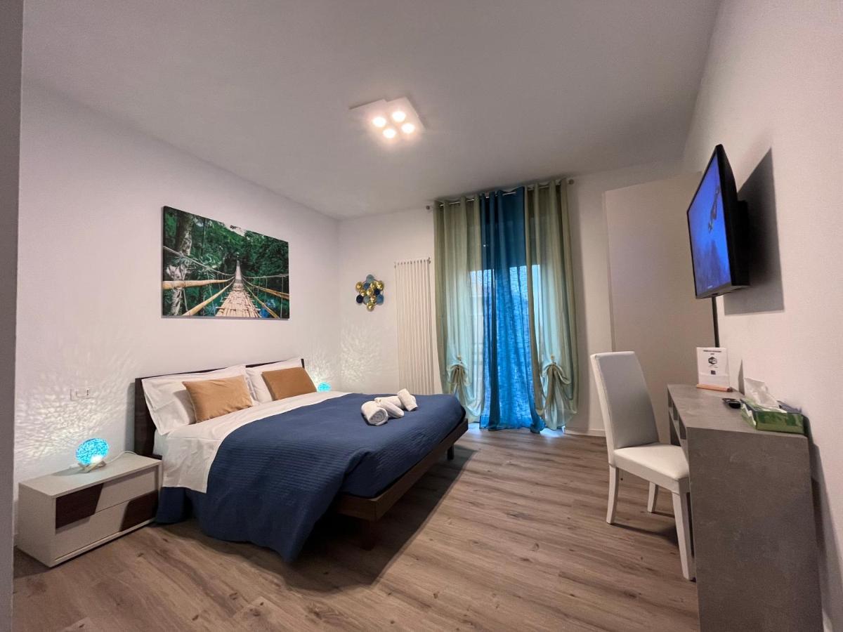 Verona Rooms 109 Экстерьер фото