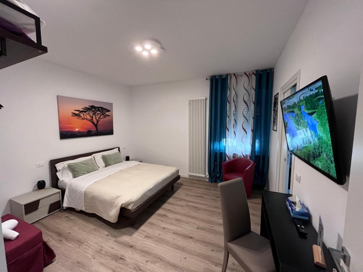 Verona Rooms 109 Экстерьер фото