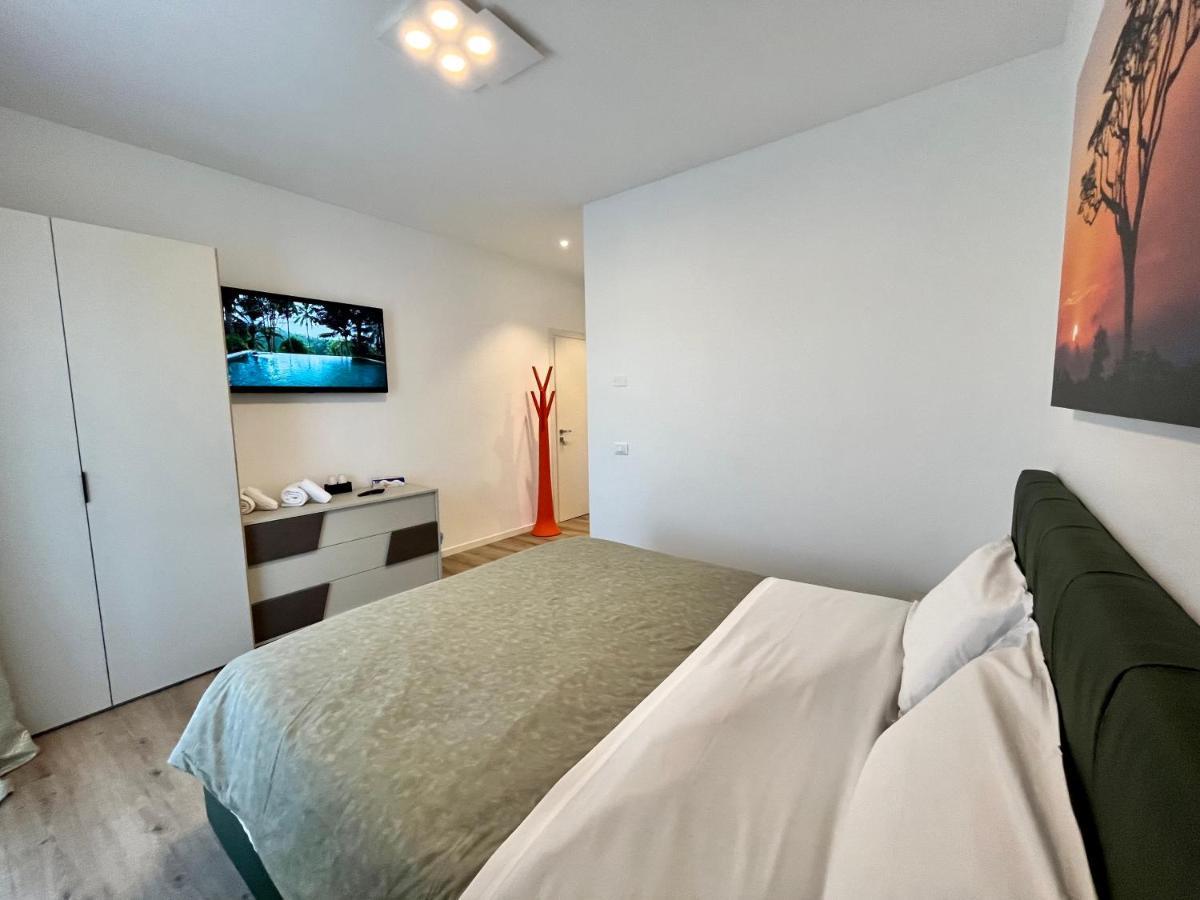 Verona Rooms 109 Экстерьер фото